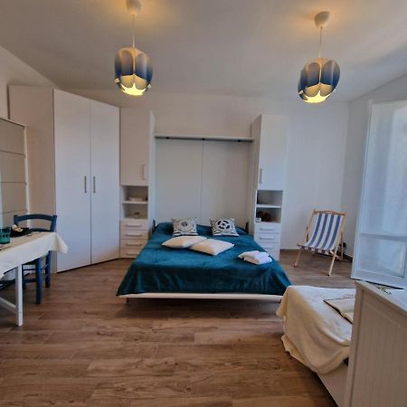 650 Metri Dal Mare - Wifi - Terrazzo - Piscina - A/C Apartment Pietra Ligure Exterior photo