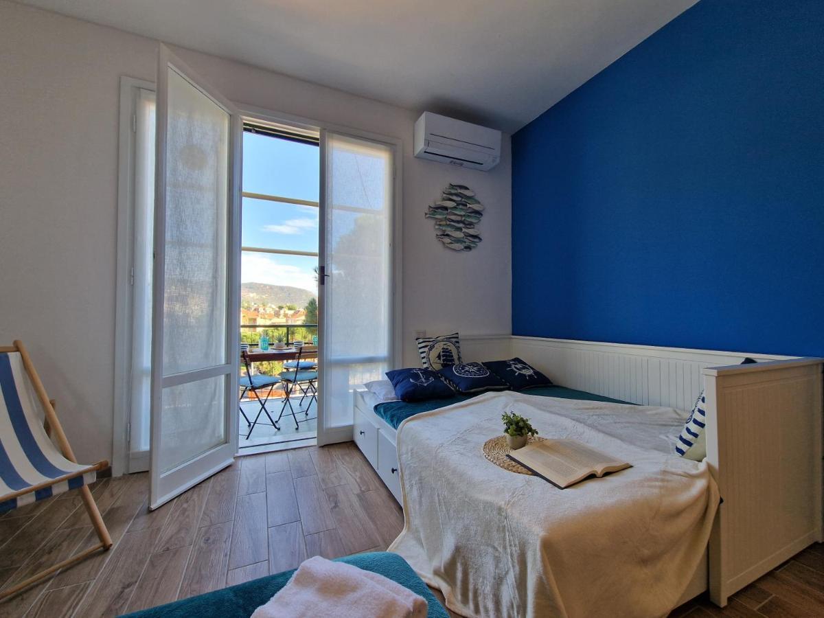 650 Metri Dal Mare - Wifi - Terrazzo - Piscina - A/C Apartment Pietra Ligure Exterior photo