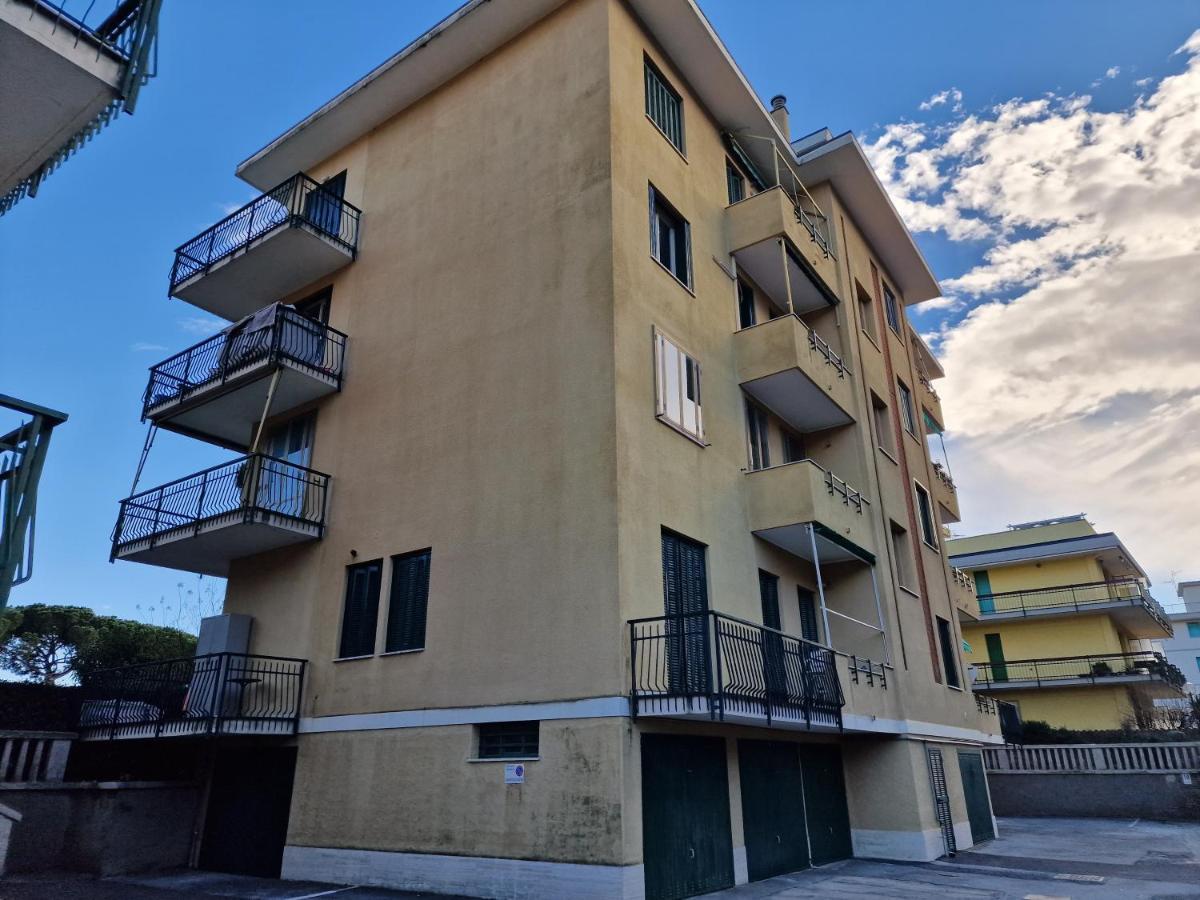 650 Metri Dal Mare - Wifi - Terrazzo - Piscina - A/C Apartment Pietra Ligure Exterior photo